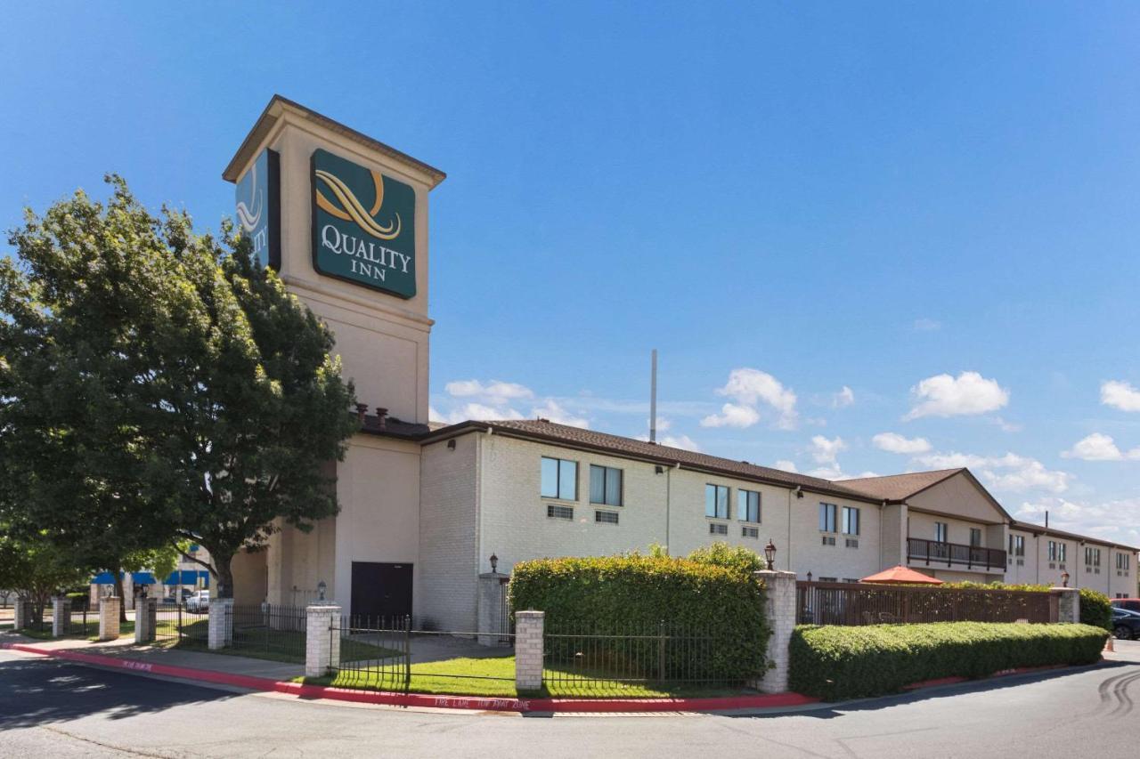 Quality Inn Cedar Park Exterior photo