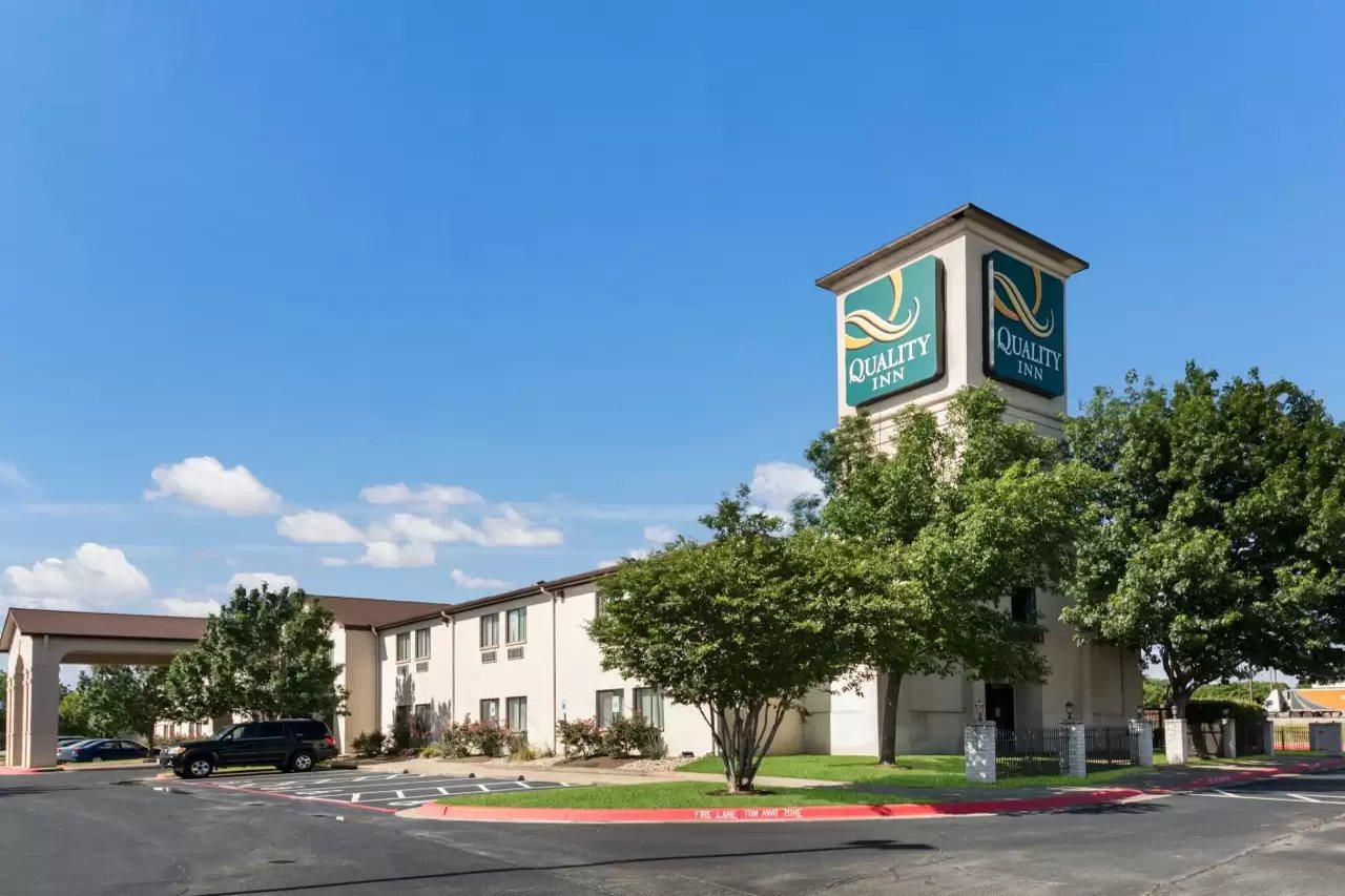 Quality Inn Cedar Park Exterior photo